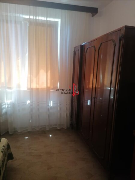 Basarabia, Diham, apartament 2 camere decomandate, et. 7, mobilat utilat,